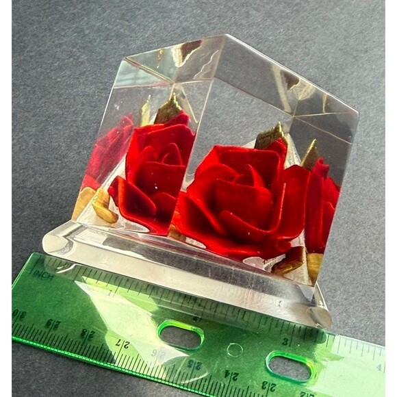 Bircraft-Style Red Rose 5.75 oz Paperweight in Clear Resin Cube on Triangle Base - Picture 6 of 6